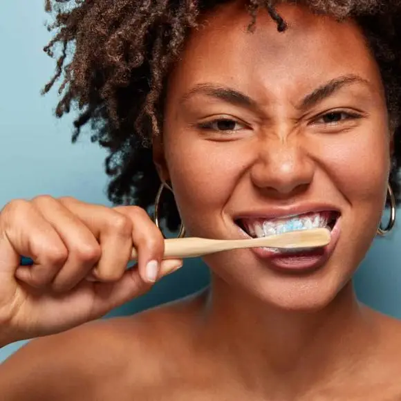 How to Protect Your Teeth While on Holiday: Tips for a Healthy Smile