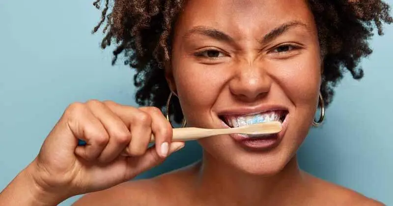 How to Choose the Right Toothbrush for Your Needs How to Choose the Right Toothbrush for Your Needs