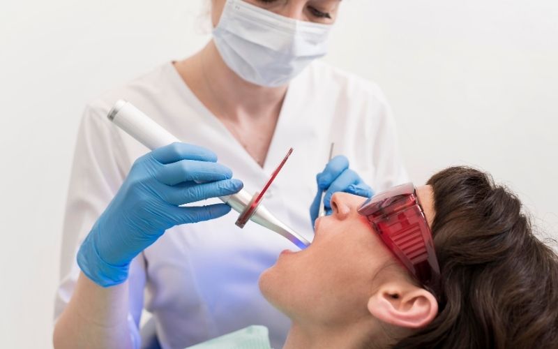 White filling treatment at Marmaris Dental Center